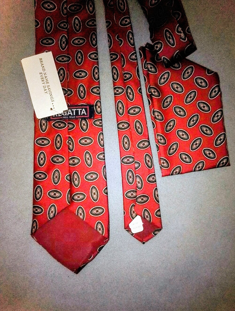 "REGATTA" AUTHENTIC, VINTAGE Red Silk Tie with Oval Medallion Pattern